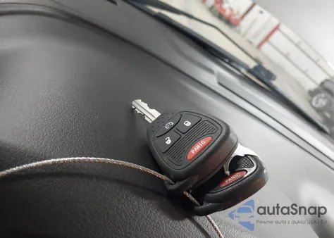 2017 Jeep Compass Latitude Fwd z USA, uszkodzony, nr VIN 1C4NJCEB2HD102726